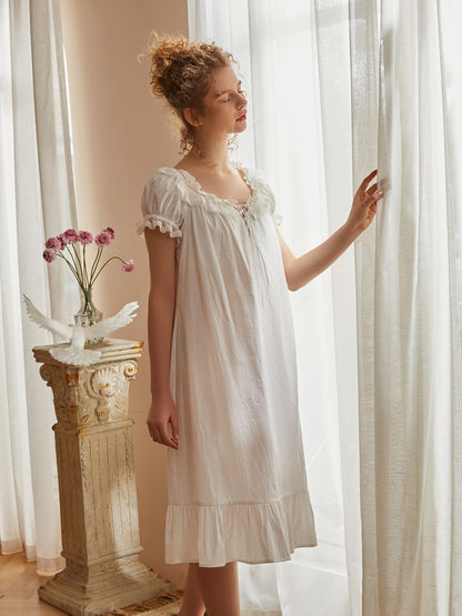 Cotton Princess Short Sleeve Nightdress / White / M